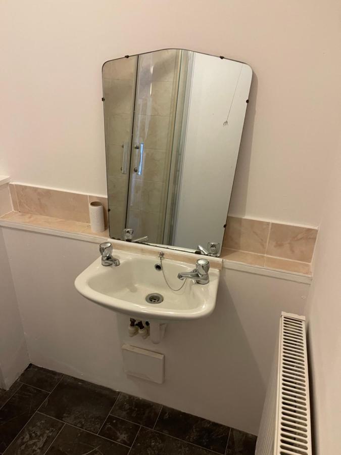 Spacious, Sleeps 17, 3 Bathrooms, Parking, 맨스필드 외부 사진
