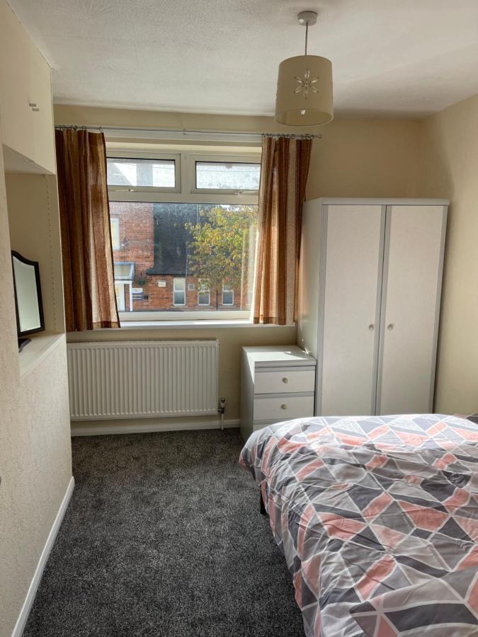 Spacious, Sleeps 17, 3 Bathrooms, Parking, 맨스필드 외부 사진